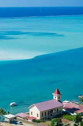 Temple de Maupiti vu du mont Teurafaatiu 
