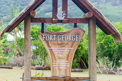 Fort George à Tubuai construit par les mutinés de la Bounty 