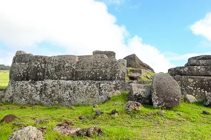 île de Pâques : plateforme à Vinapu