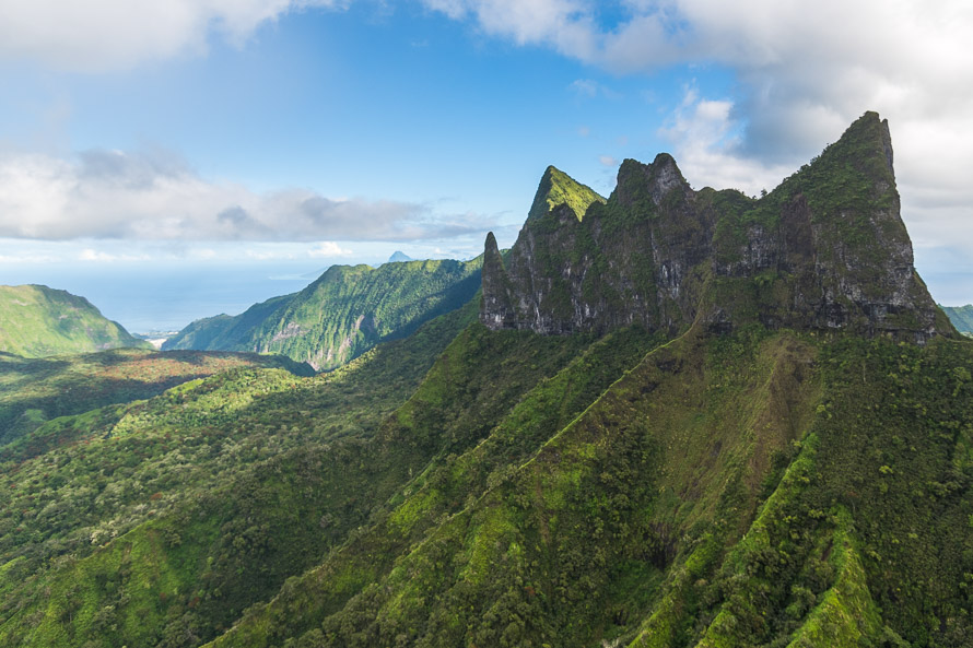 Hélicoptère à Tahiti: le Diadème 